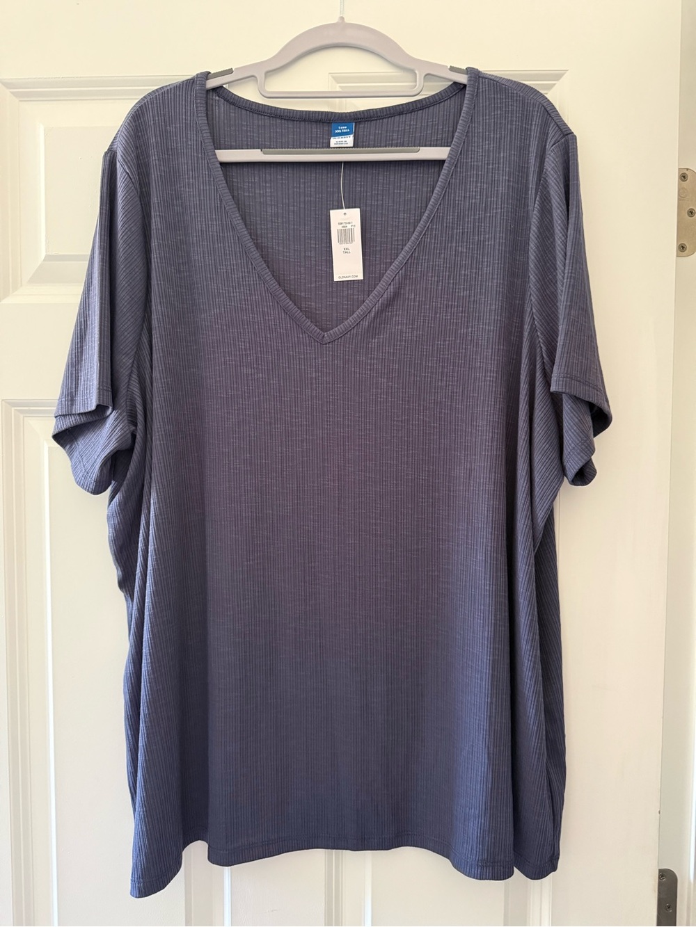 Old Navy Women’s V-Neck Ribbed Top